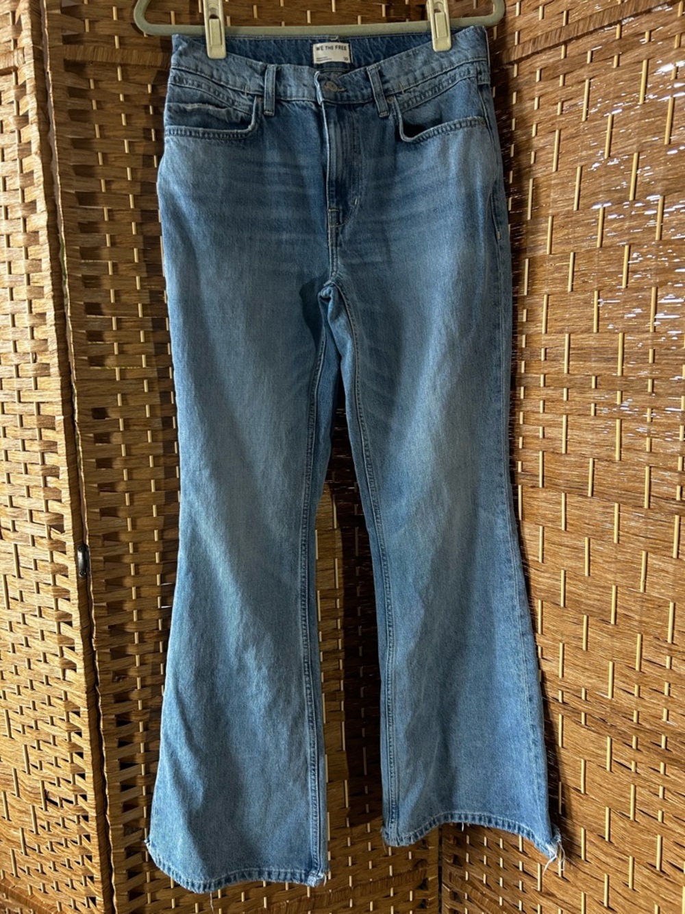 We The Free Free People Jeans 29 Flare Raw Hem Medium Wash Boho Denim